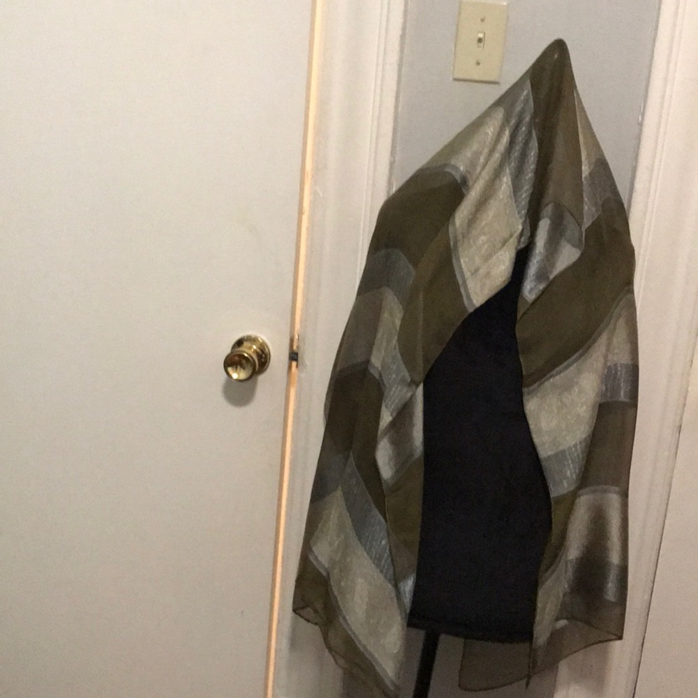 Beautiful scarf for ladies and young women